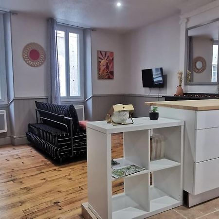 Charmant Appartement Centre Historique De פואה מראה חיצוני תמונה