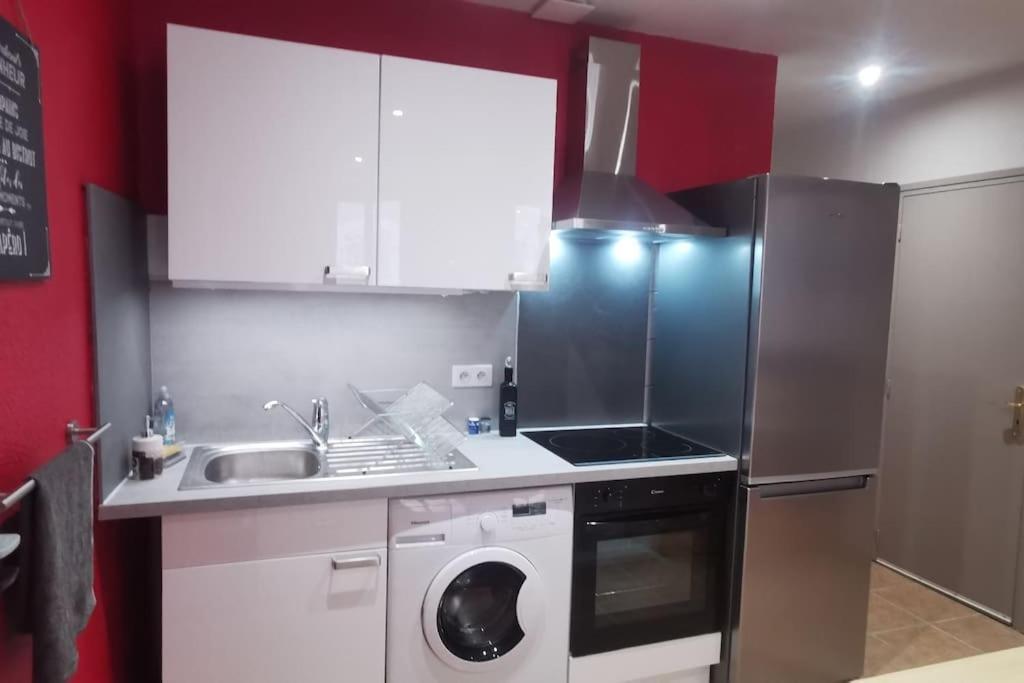 Charmant Appartement Centre Historique De פואה מראה חיצוני תמונה